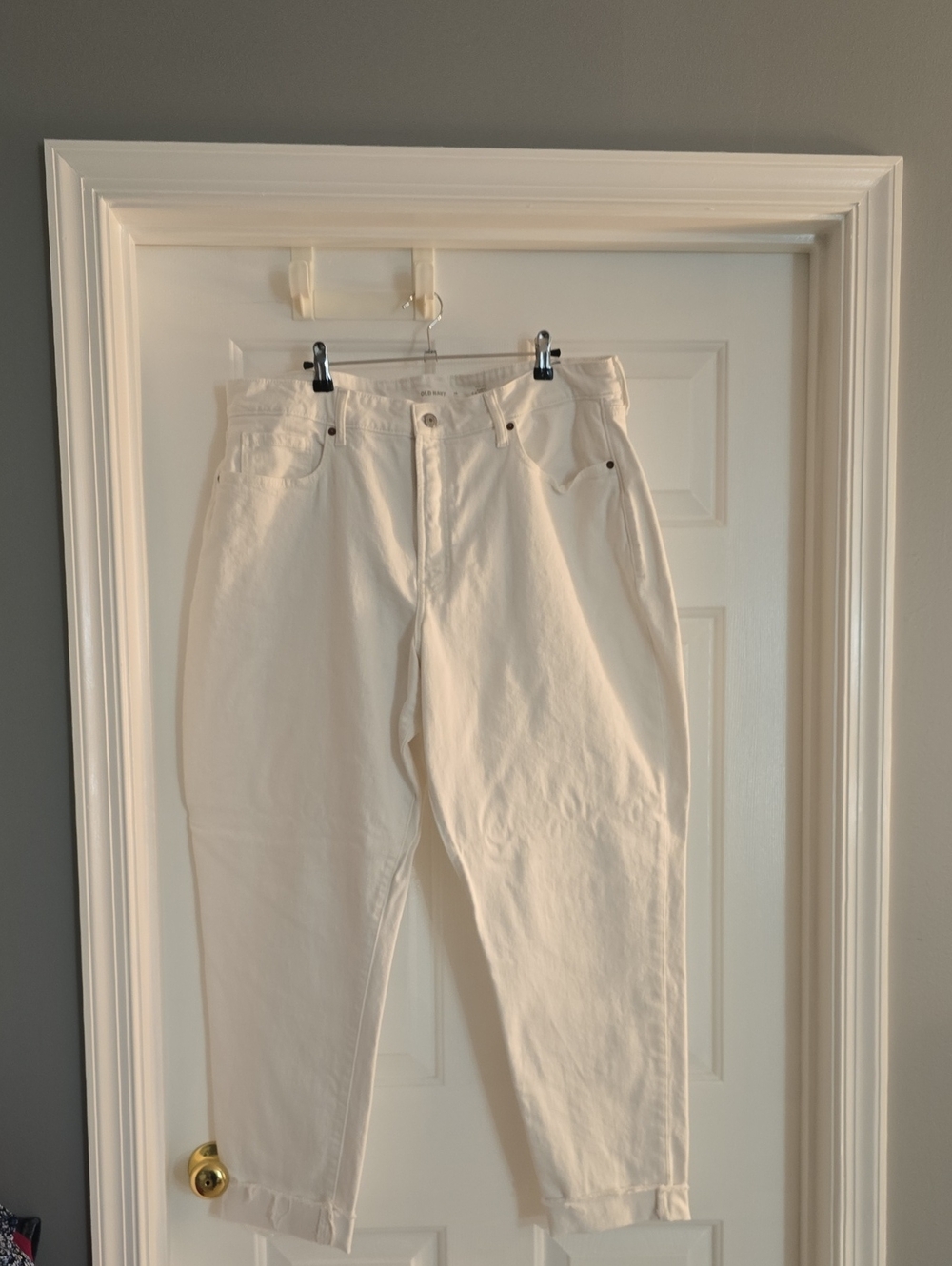 Old Navy Curvy High-Rise Straight White Jeans